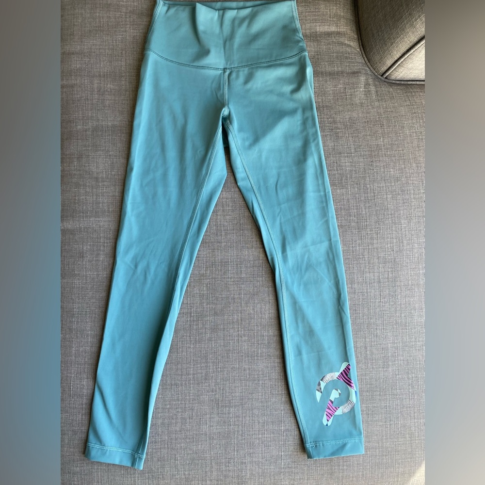 Lululemon Peloton Wunder Under Jungle Logo Leggings sz 4 pre worn
